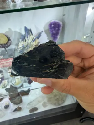 Nuummite